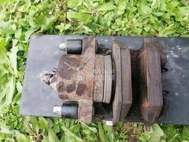 Prednja klesta za Volkswagen Golf 4