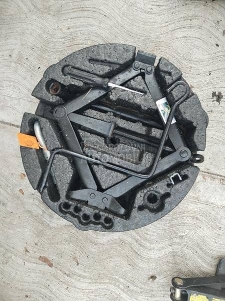 Set rezervnog točka