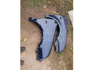 Desno krilo za Volkswagen Polo od 2000. do 2005. god.