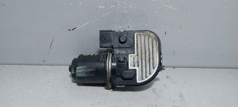 MOTORIC PREDNJEG BRISACA