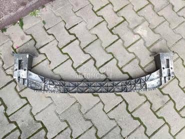 Prenja donja sina branika za Peugeot 308