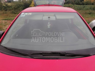 Vetrobransko staklo za Volkswagen Polo od 2002. do 2008. god.