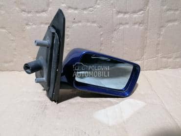 190.Suvozacev,desni retrovizor za Alfa Romeo 145