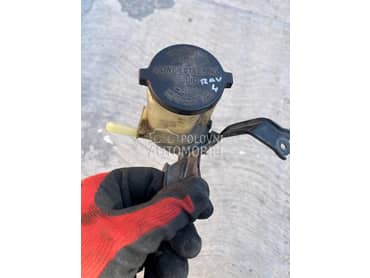 posuda za servo za Toyota RAV 4 od 2000. do 2005. god.