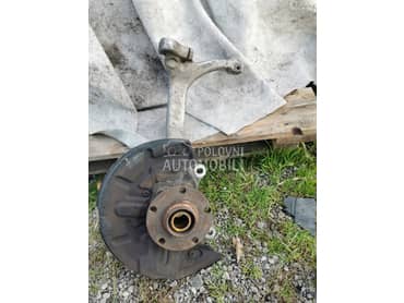 levi rukavac za Audi A4 od 2002. do 2004. god.