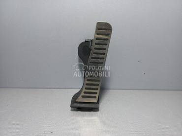 PAPUCICA GASA za Volkswagen Golf 6