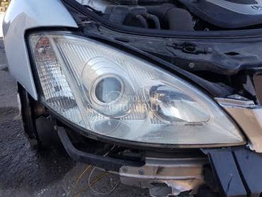 Far desni za Mercedes Benz S 320 od 2006. do 2010. god.