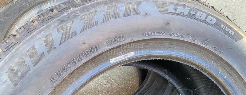 Bridgestone 235/55 R17 Zimska