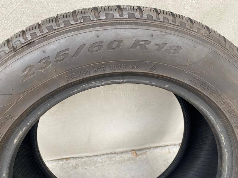 Pirelli 235/60 R18 Zimska