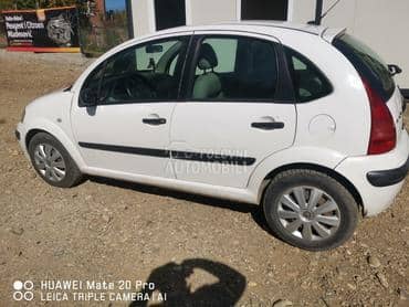 Citroen C3 2005. god. -  kompletan auto u delovima