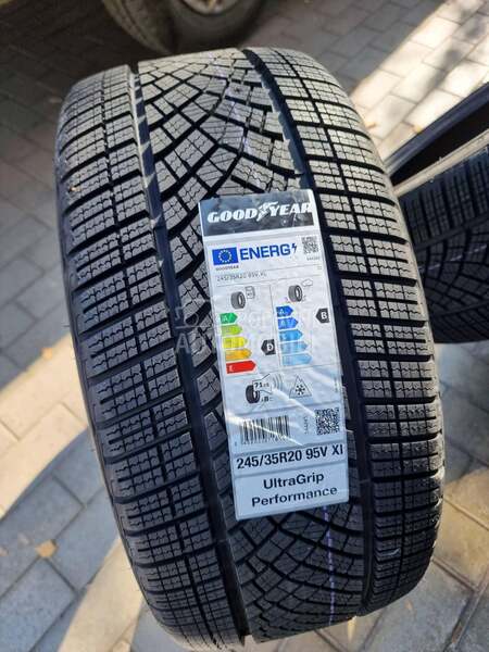 Goodyear 305/30 R21 Zimska