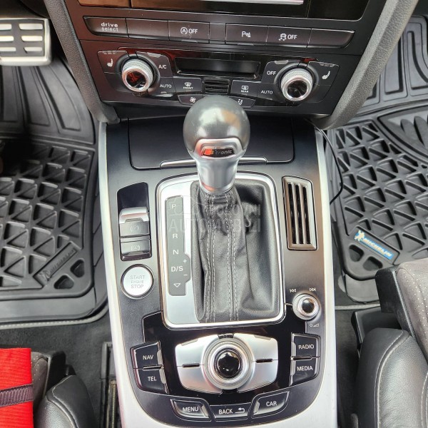 Audi A4 3XS LINE KAO N0V