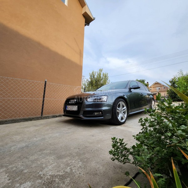 Audi A4 3XS LINE KAO N0V