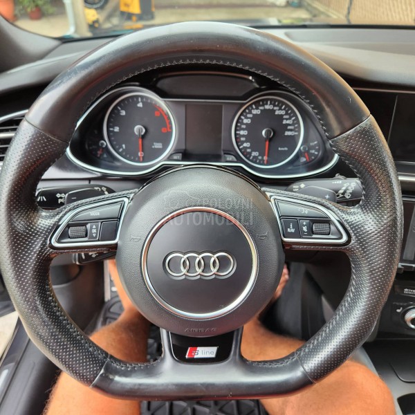 Audi A4 3XS LINE KAO N0V