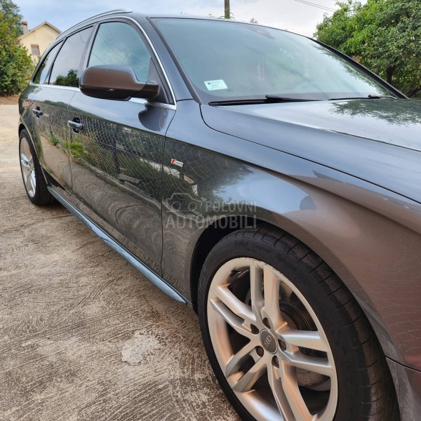 Audi A4 3XS LINE KAO N0V