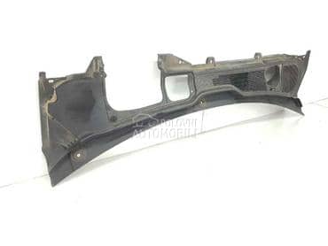 Plastika ispod brisača za Land Rover Range Rover Evoque od 2011. do 2017. god.