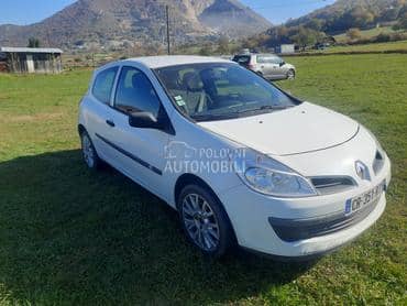 Renault Clio -  kompletan auto u delovima