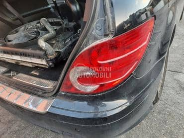 Stop svetlo desno za Mercedes Benz R 280, R 320, R 350 ... od 2005. do 2010. god.