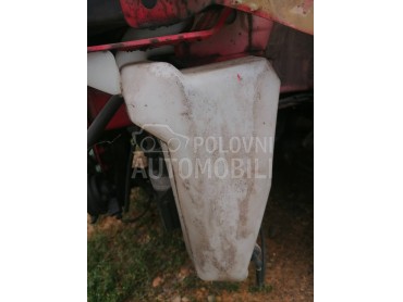 Boca tecnosti za brisace za Volkswagen Polo od 2001. do 2008. god.