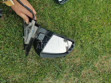 levi retrovizor za Audi A4 od 2001. do 2005. god.