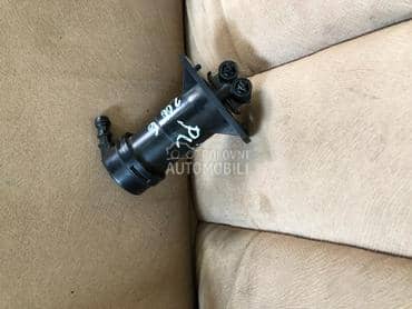 Leva prskalica fara za Audi A6 od 2004. do 2008. god.