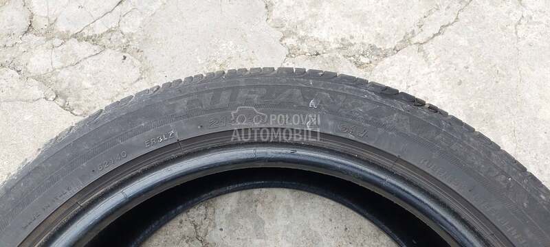 Bridgestone 215/50 R17 Letnja