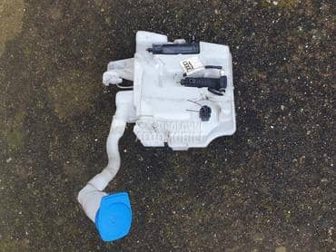 Boca za vodu brisača za Audi A1 od 2015. do 2017. god.