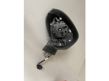 Nov originalni levi retrovizor za Seat Leon od 2009. do 2013. god.