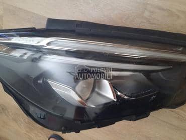 Far desni za Mercedes Benz B 150, B 160, B 170 ... od 2018. do 2020. god.