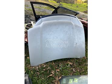 Hauba prednja za Volkswagen Bora od 1998. do 2005. god.