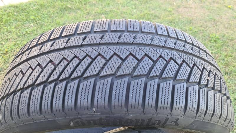 Continental 255/45 R20 Zimska