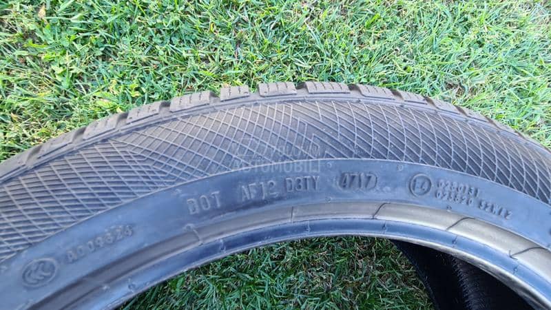 Continental 255/45 R20 Zimska