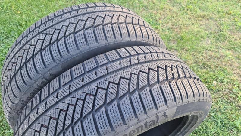 Continental 255/45 R20 Zimska