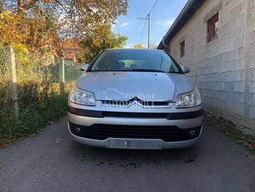 Prednji branik EZR za Citroen C4