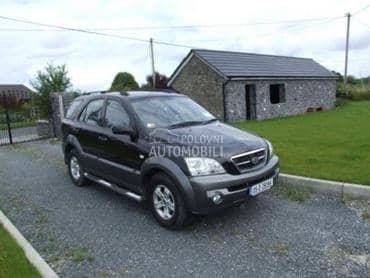 Korpa za Kia Sorento od 2002. do 2009. god.