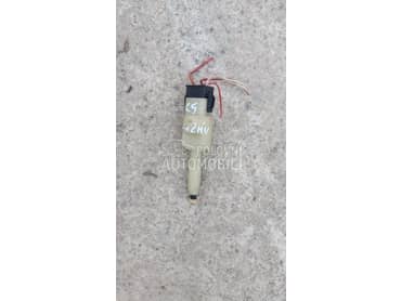 Prekidac za stop svetlo za Audi A6 od 1997. do 2004. god.