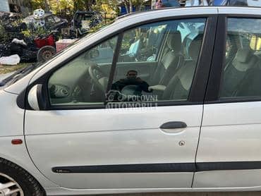 Vrata prednja leva siva MV632 za Renault Scenic od 2001. do 2003. god.