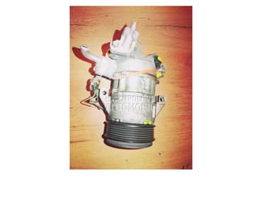 A/C compressor za Toyota Yaris