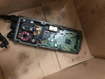 Elektronika letve volana za Audi A4 od 2011. do 2016. god.