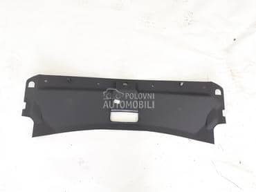 Ukrasna maska branika za Audi Q3 od 2011. do 2018. god.