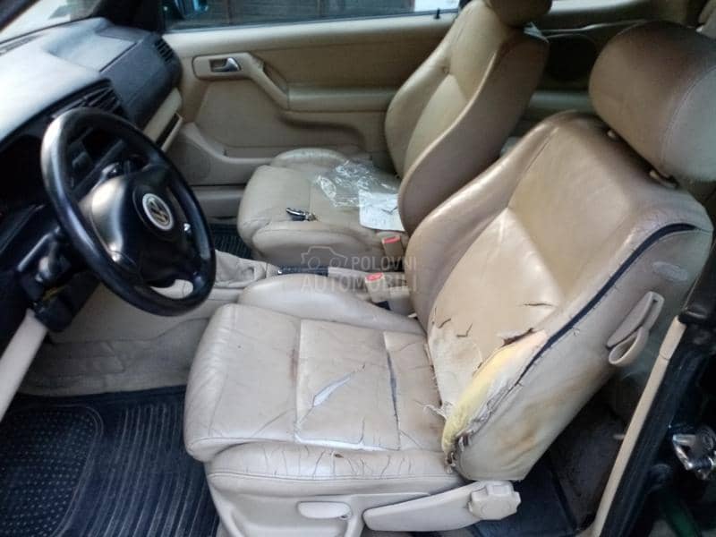 Delovi za Volkswagen Golf 4 cabrio 2001. god.