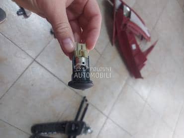 Prikljucak 12v 206sw za Peugeot 206