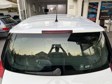 Staklo zadnje za Renault Scenic od 2003. do 2009. god.