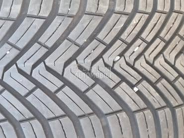 Continental 215/55 R17 Sve sezone