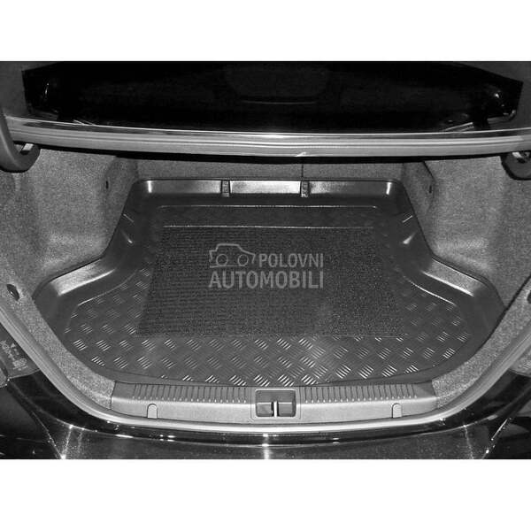 Tipska kadica za gepek  Kizash