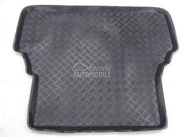 Tipska kadica za gepek  Avensi za Toyota Avensis