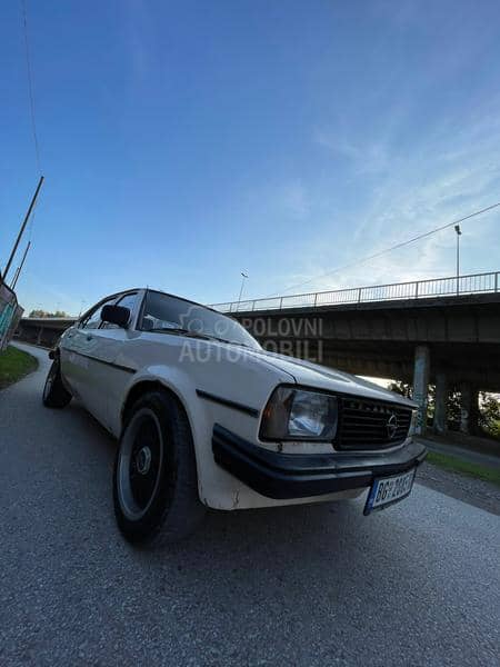 Opel Ascona B 2.0