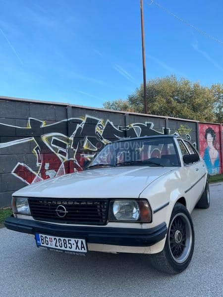 Opel Ascona B 2.0