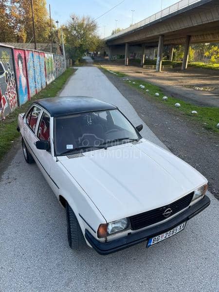 Opel Ascona B 2.0