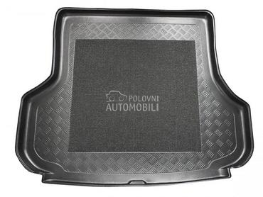 Tipska kadica za gepek  Vectra za Opel Vectra B